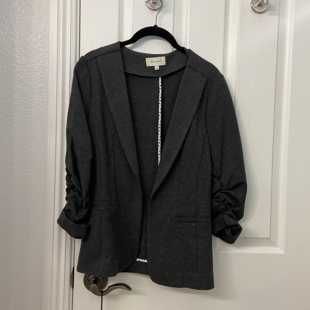 Skies are blue Gray size: S jacket